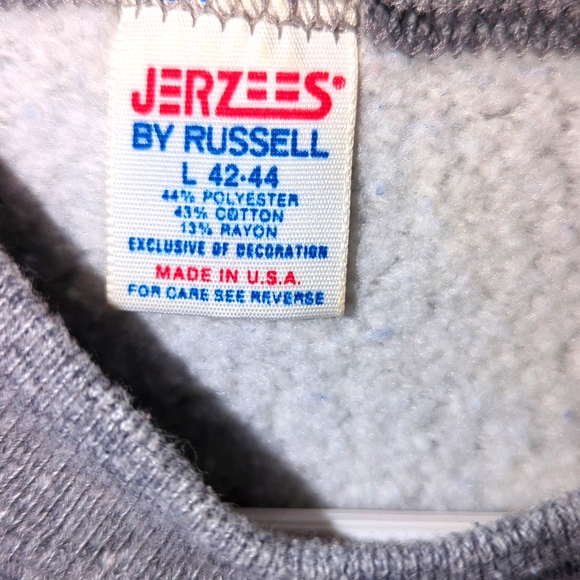 Jerzees by Russell Womens Sweatshirt. Size 42-44 Youth size 14-16 Color Gray - Picture 4 of 4